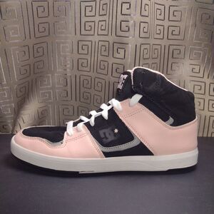 DC high top shoes Women Size 7 Light  pink  black Sneakers